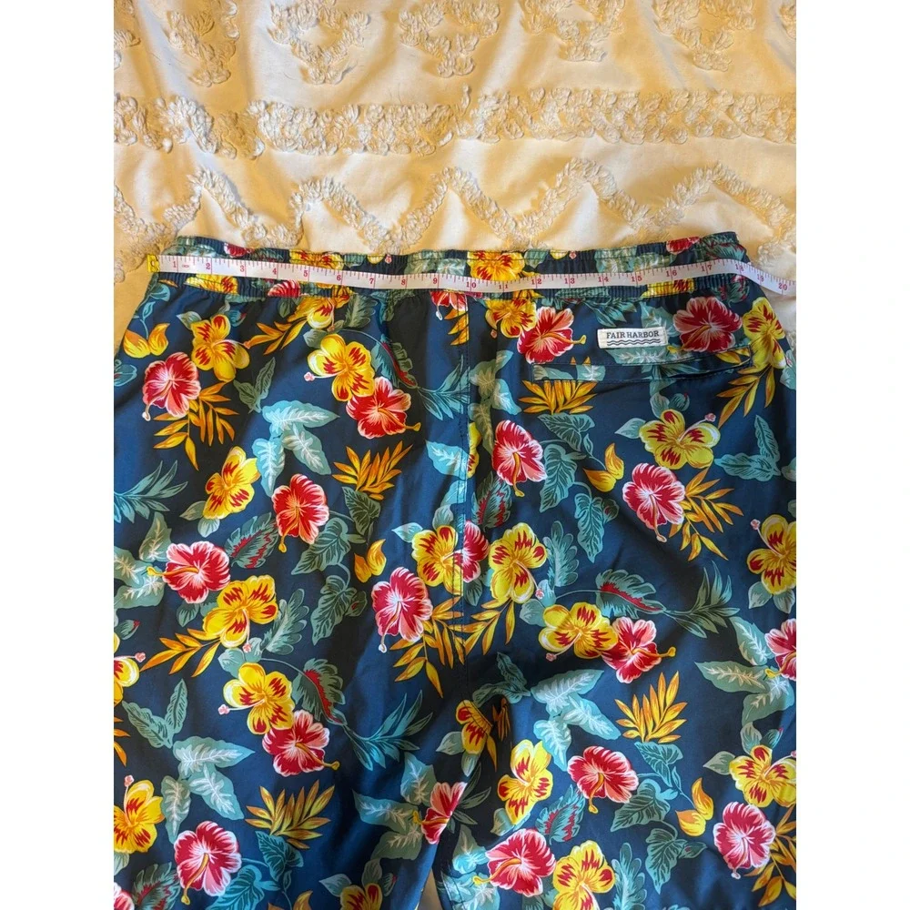 Fair Harbor Mens Size 34 Blue Tropical Hibiscus Floral Swim Trunks 8